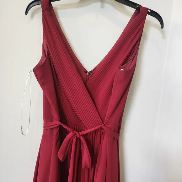 David's Bridal | Dresses | Davids Bridal Backless Red Dress | Poshmark